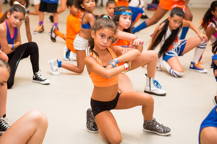Những vật dụng mà trẻ học nhảy aerobic mẫu giáo không thể không mang theo hình ảnh 2 Những vật dụng mà trẻ học nhảy aerobic mẫu giáo không thể không mang theo hình ảnh 2