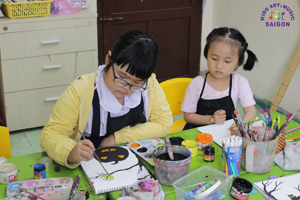 Có nên cho bé đi học vẽ hay không?- hình 1 Có nên cho bé đi học vẽ hay không?- hình 1