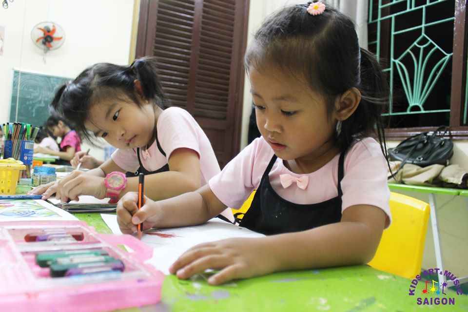 3 lý do ba mẹ quyết định được có nên cho bé học vẽ không- hình 1 3 lý do ba mẹ quyết định được có nên cho bé học vẽ không- hình 1