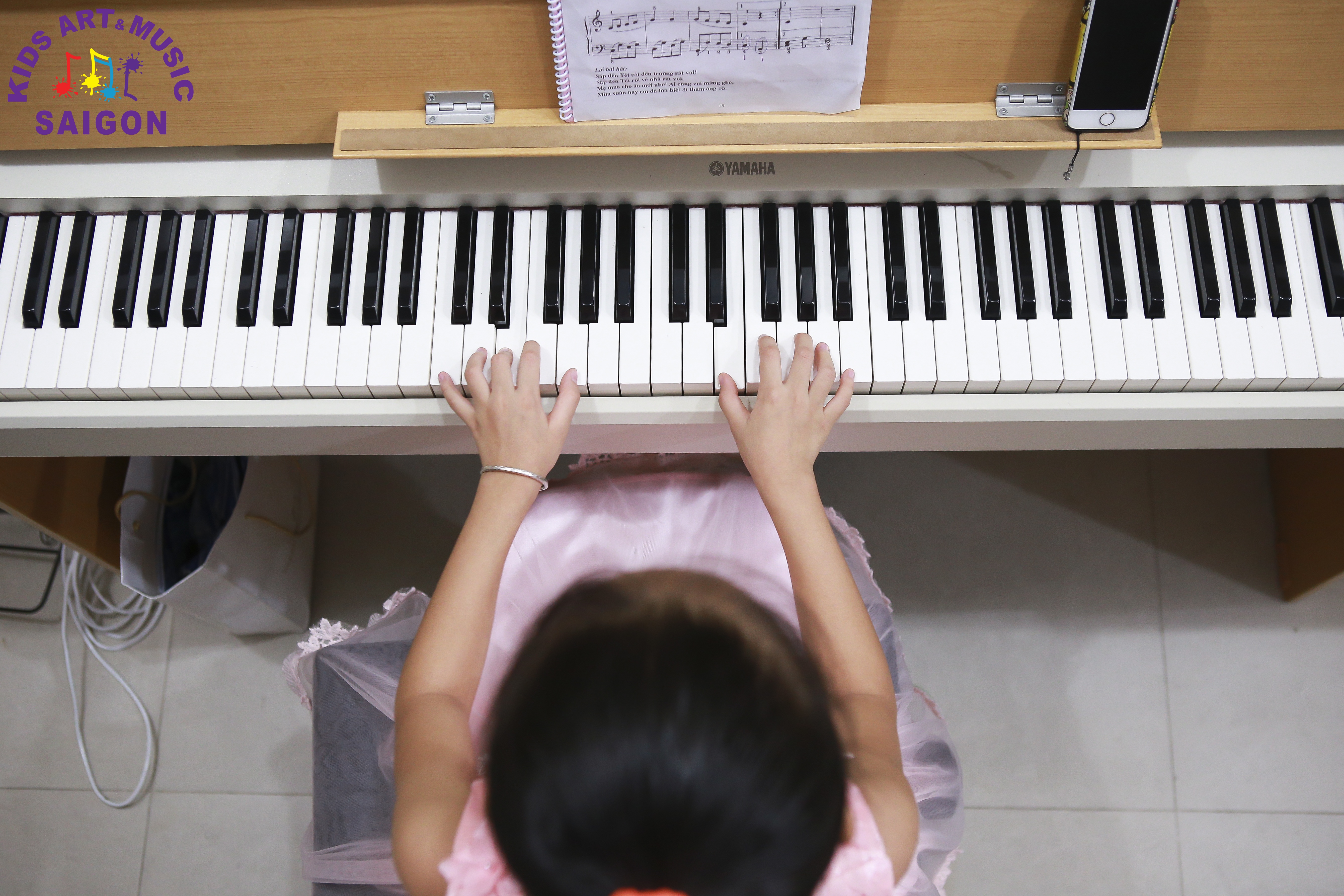 Trước khi cho trẻ học đàn Piano, ba mẹ cần trang bị những gì? hình ảnh 2 Trước khi cho trẻ học đàn Piano, ba mẹ cần trang bị những gì? hình ảnh 2