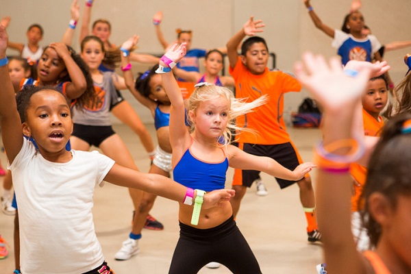 Những lý do ba mẹ nên đưa con đến lớp học aerobic quận 1-hình 2