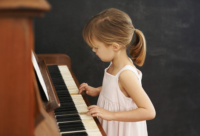 Những sự chuẩn bị cho trẻ bắt đầu học đàn Piano ở quận 12