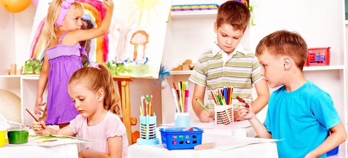 Lựa chọn lớp học vẽ cho trẻ 4 tuổi tphcm như thế nào là tốt nhất? Lựa chọn lớp học vẽ cho trẻ 4 tuổi tphcm như thế nào là tốt nhất?