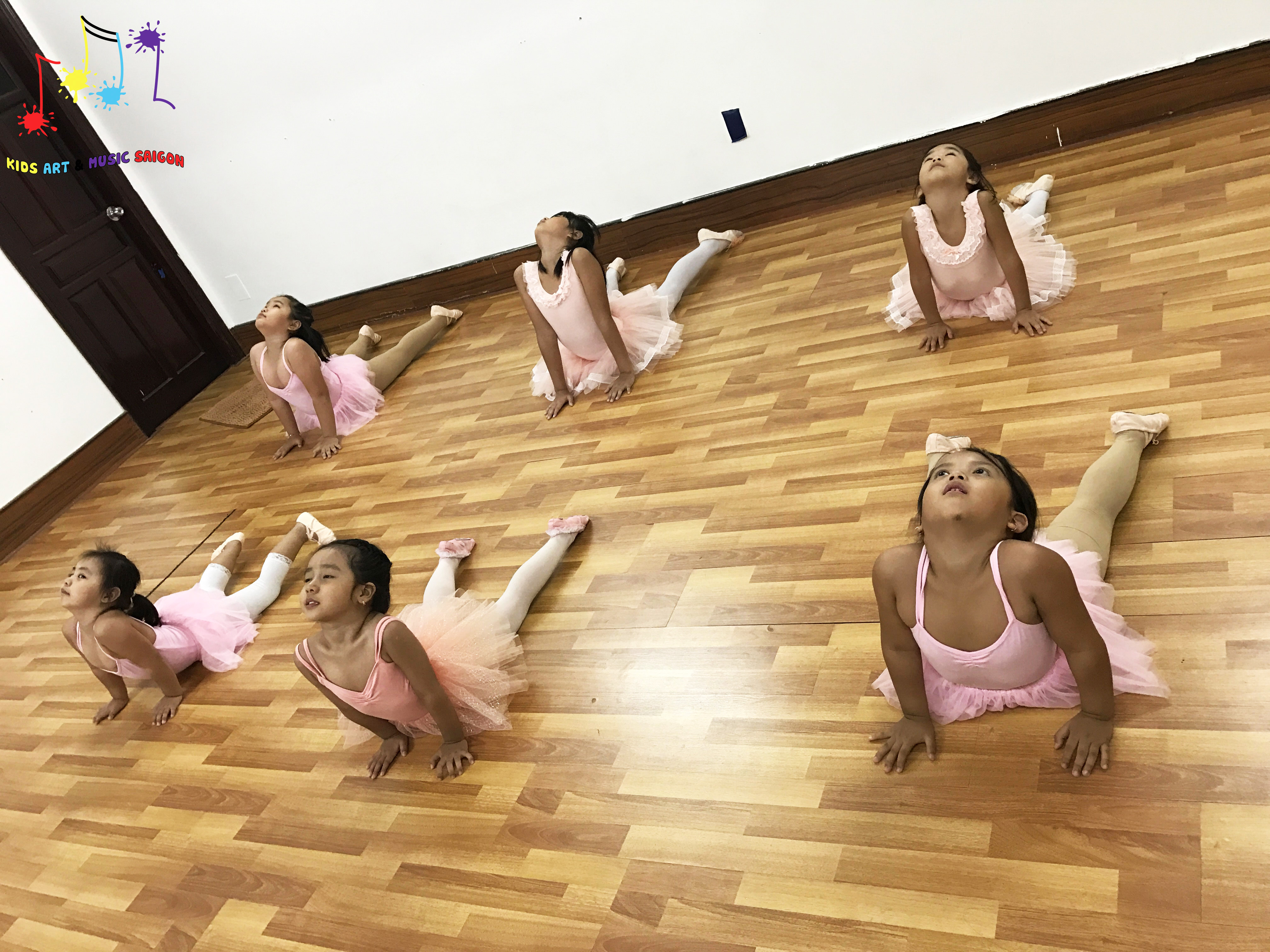 Chào mừng cơ sở ballet, aerobic, piano và vẽ cho trẻ em thứ 2 của Kids Art & Music - hình ảnh 2