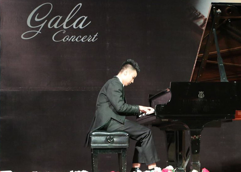 Dạy piano cho trẻ tự kỷ: Liệu pháp nghệ thuật hoàn hảo 