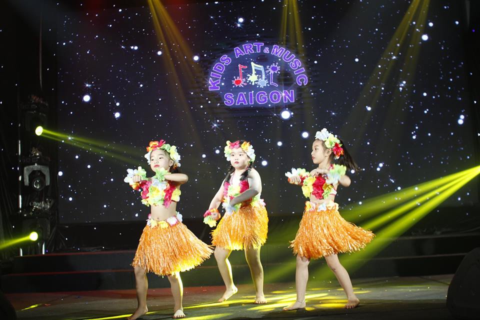 Tại sao ba mẹ nên cho con tham gia các lớp nhảy hiện đại? - hình ảnh 5 Tại sao ba mẹ nên cho con tham gia các lớp nhảy hiện đại? - hình ảnh 5