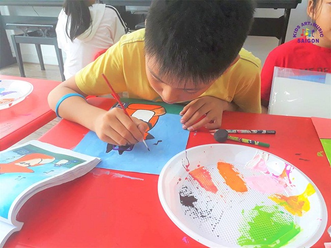 Ba mẹ có nên cho bé tham gia các lớp dạy vẽ ở quận 9?
