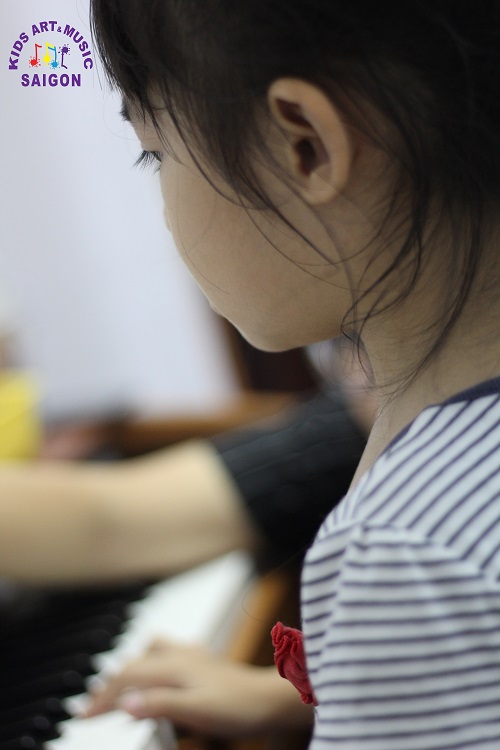 Nên cho bé học đàn piano ở Hà Nội từ bao nhiêu tuổi ba mẹ đã biết chưa hình ảnh 3 Nên cho bé học đàn piano ở Hà Nội từ bao nhiêu tuổi ba mẹ đã biết chưa hình ảnh 3