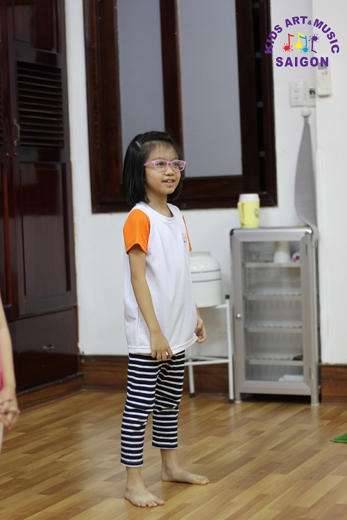 5 bí quyết mà bố mẹ cần nhớ khi cho con tham gia lớp nhảy hiện đại cho bé