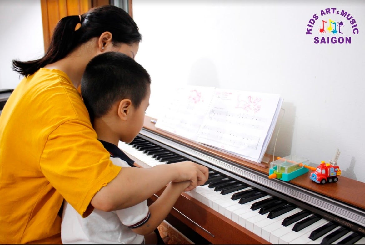 Học đàn Piano cho trẻ em tại Kids Art & Music Saigon, cùng tìm hiểu nhé! hình ảnh 4