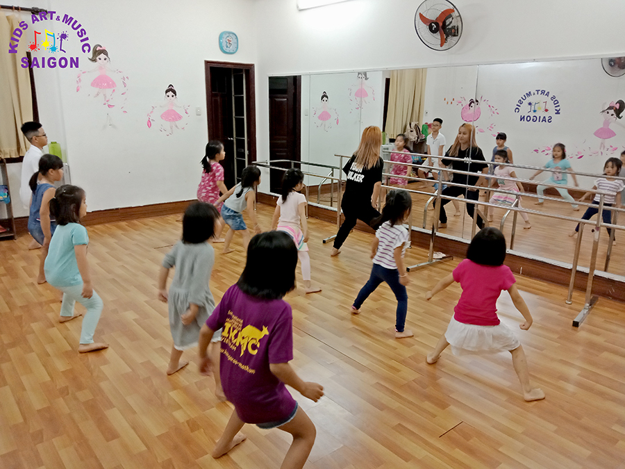Rộ lên trào lưu cho bé tập aerobic hình ảnh 3