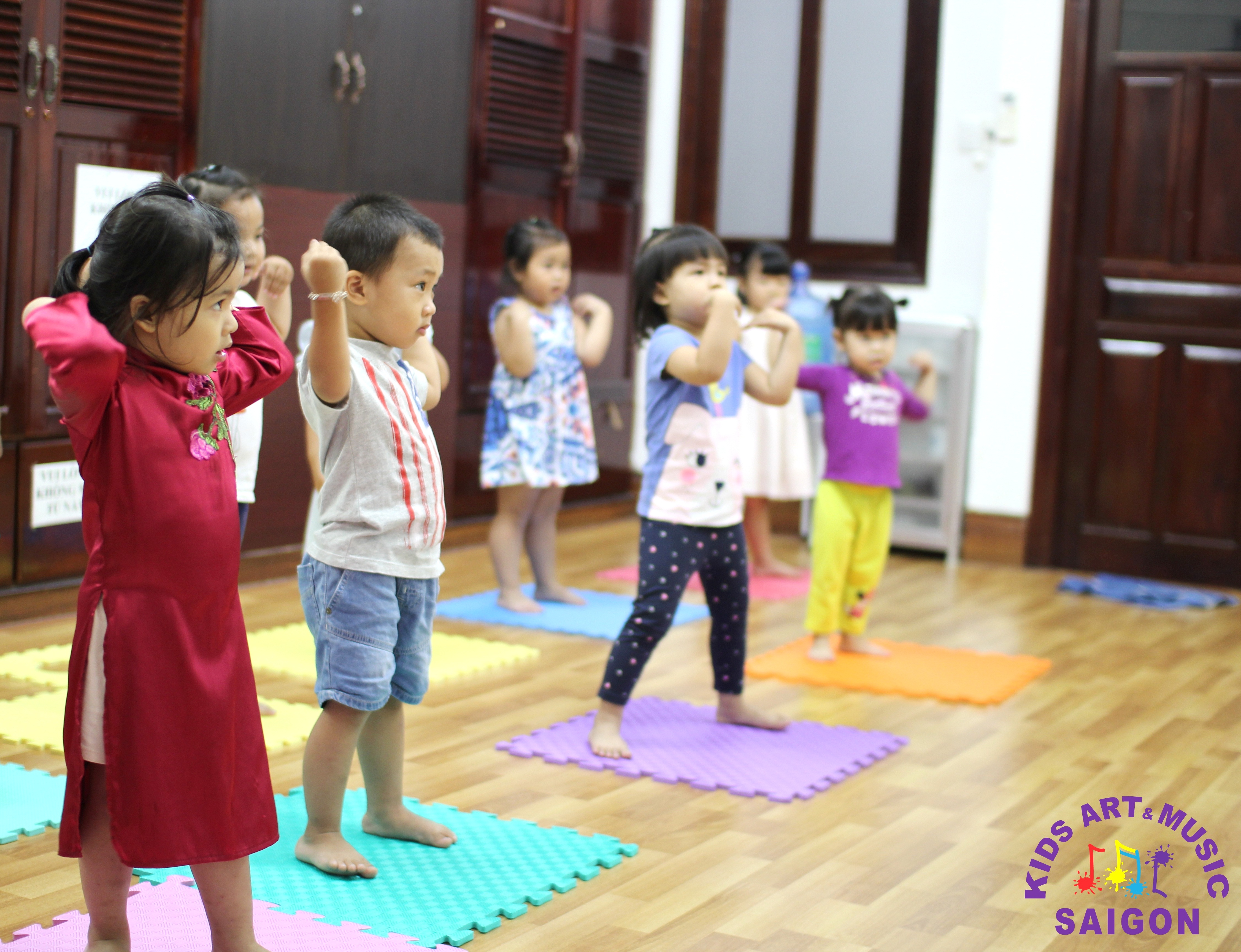 Rộ lên trào lưu cho bé tập Aerobic hình 2 Rộ lên trào lưu cho bé tập Aerobic hình 2