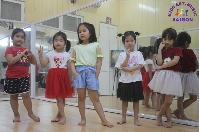 Bùng nổ trào lưu cho bé tập aerobic trẻ em. ảnh 1 Bùng nổ trào lưu cho bé tập aerobic trẻ em. ảnh 1