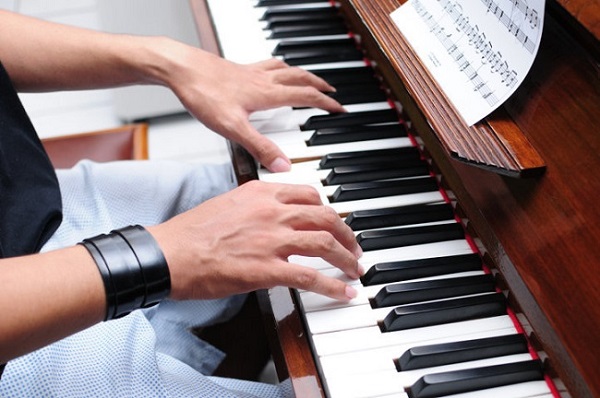 Hướng dẫn tự học piano tại nhà căn bản Hướng dẫn tự học piano tại nhà căn bản