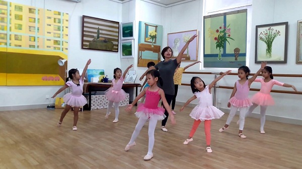 Hóa thân thành công chúa xinh đẹp với váy múa trẻ em hình ảnh 3