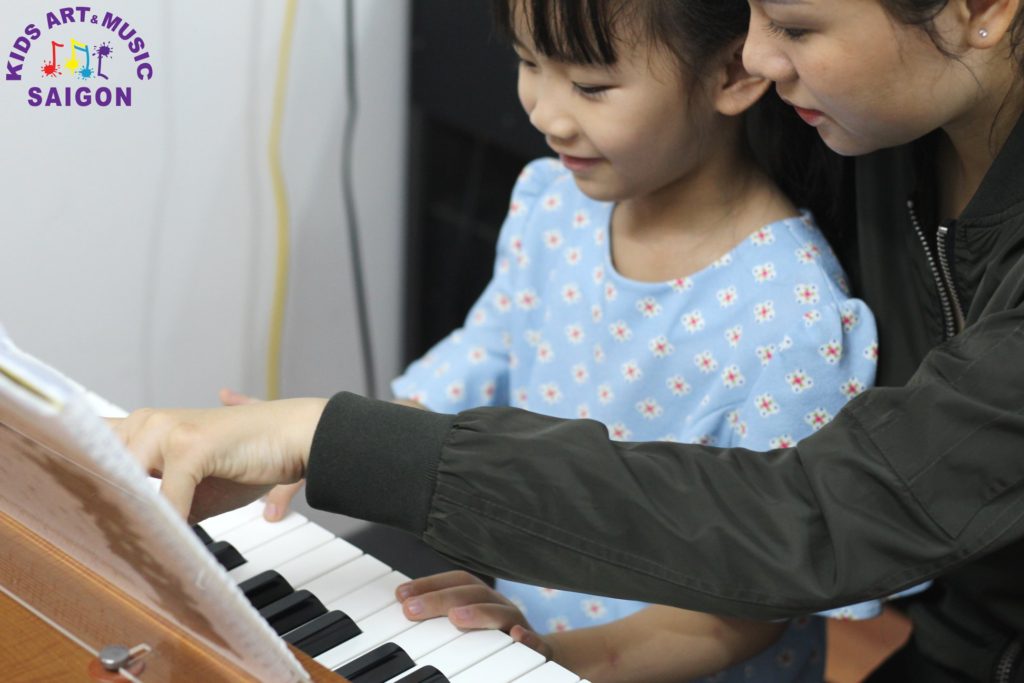 Có nên cho trẻ học piano ở nhạc viện Hà Nội để đào tạo thanh nhạc hay không hình ảnh 3 Có nên cho trẻ học piano ở nhạc viện Hà Nội để đào tạo thanh nhạc hay không hình ảnh 3