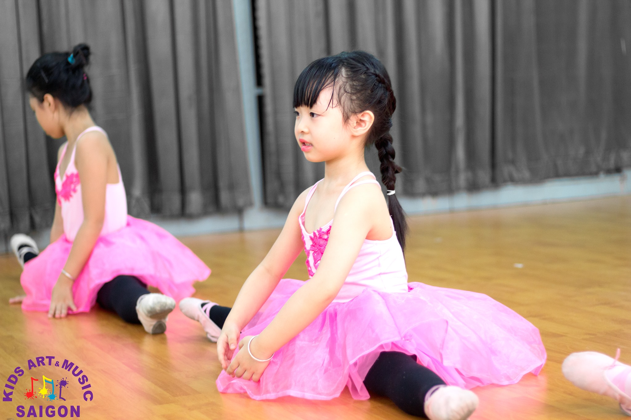 Vì sao ba mẹ nên cho bé tập múa dẻo ngay từ khi còn nhỏ? hình ảnh 2 Vì sao ba mẹ nên cho bé tập múa dẻo ngay từ khi còn nhỏ? hình ảnh 2