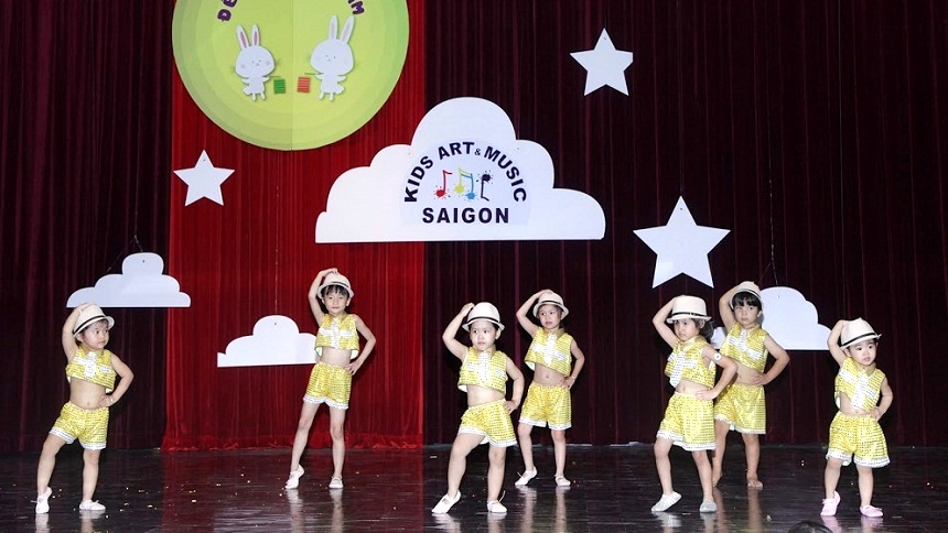 Tại sao ba mẹ nên cho trẻ đến các phòng tập Aerobic? - hình ảnh 2 Tại sao ba mẹ nên cho trẻ đến các phòng tập Aerobic? - hình ảnh 2