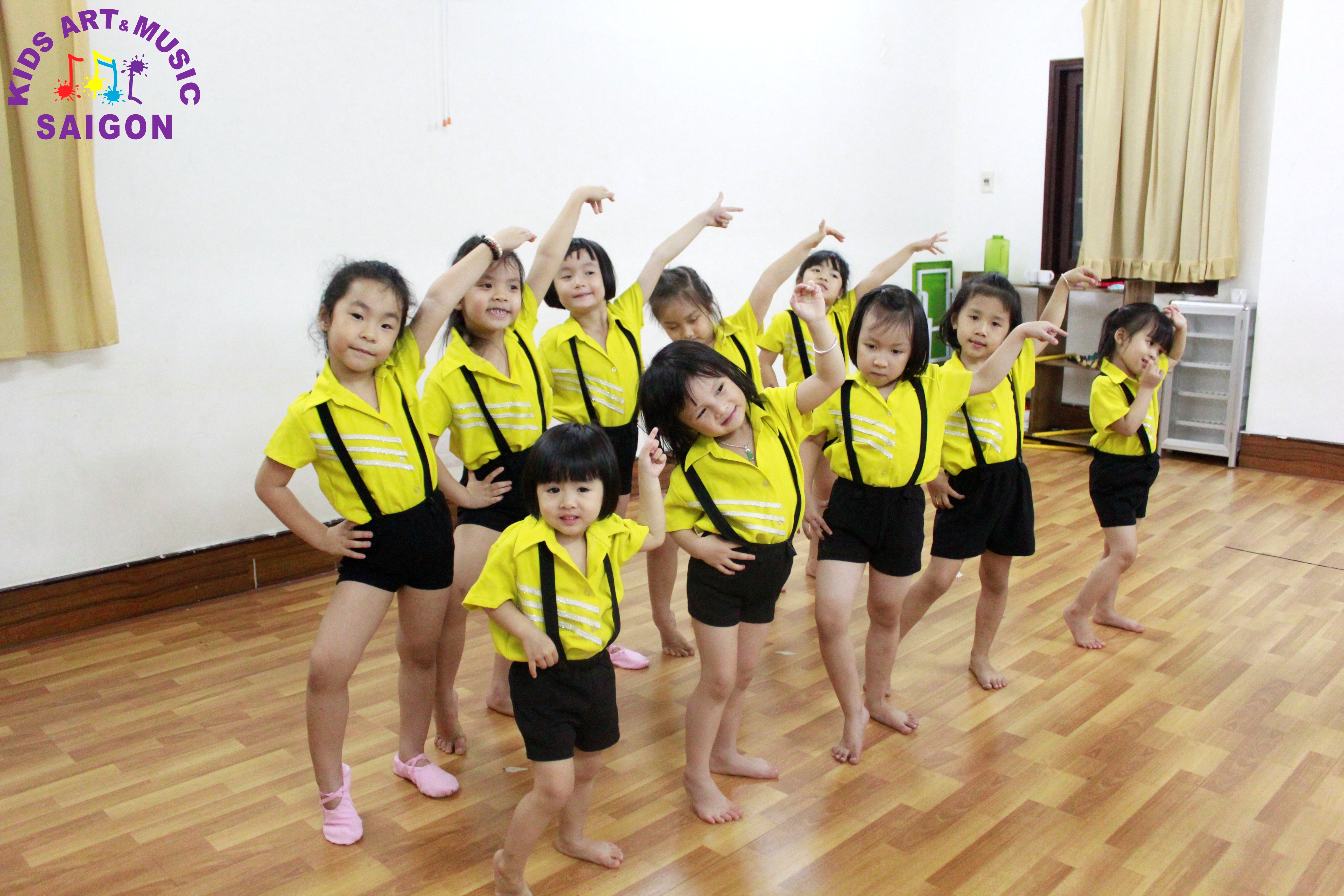Sôi động cũng những vũ điệu tại lớp học nhảy quận Tân Bình hình ảnh 1 Sôi động cũng những vũ điệu tại lớp học nhảy quận Tân Bình hình ảnh 1