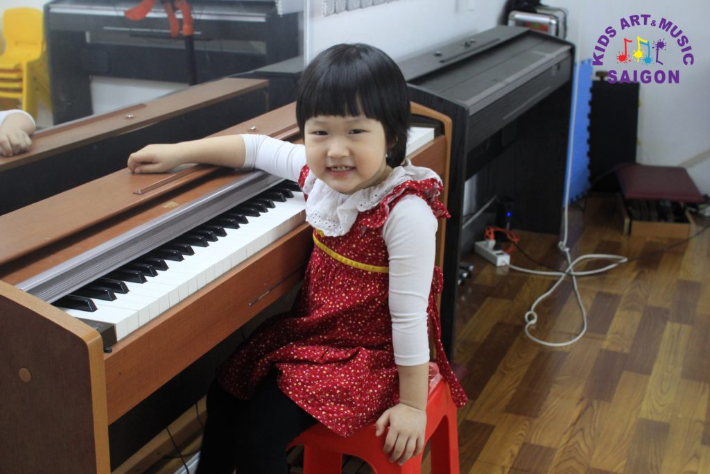 Cách tự học piano tại nhà cho người mới bắt đầu hình ảnh 4 Cách tự học piano tại nhà cho người mới bắt đầu hình ảnh 4