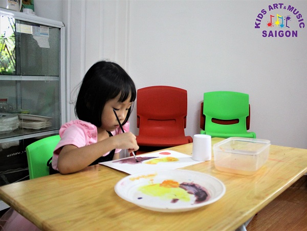 Có nên cho bé tập vẽ chibi không?