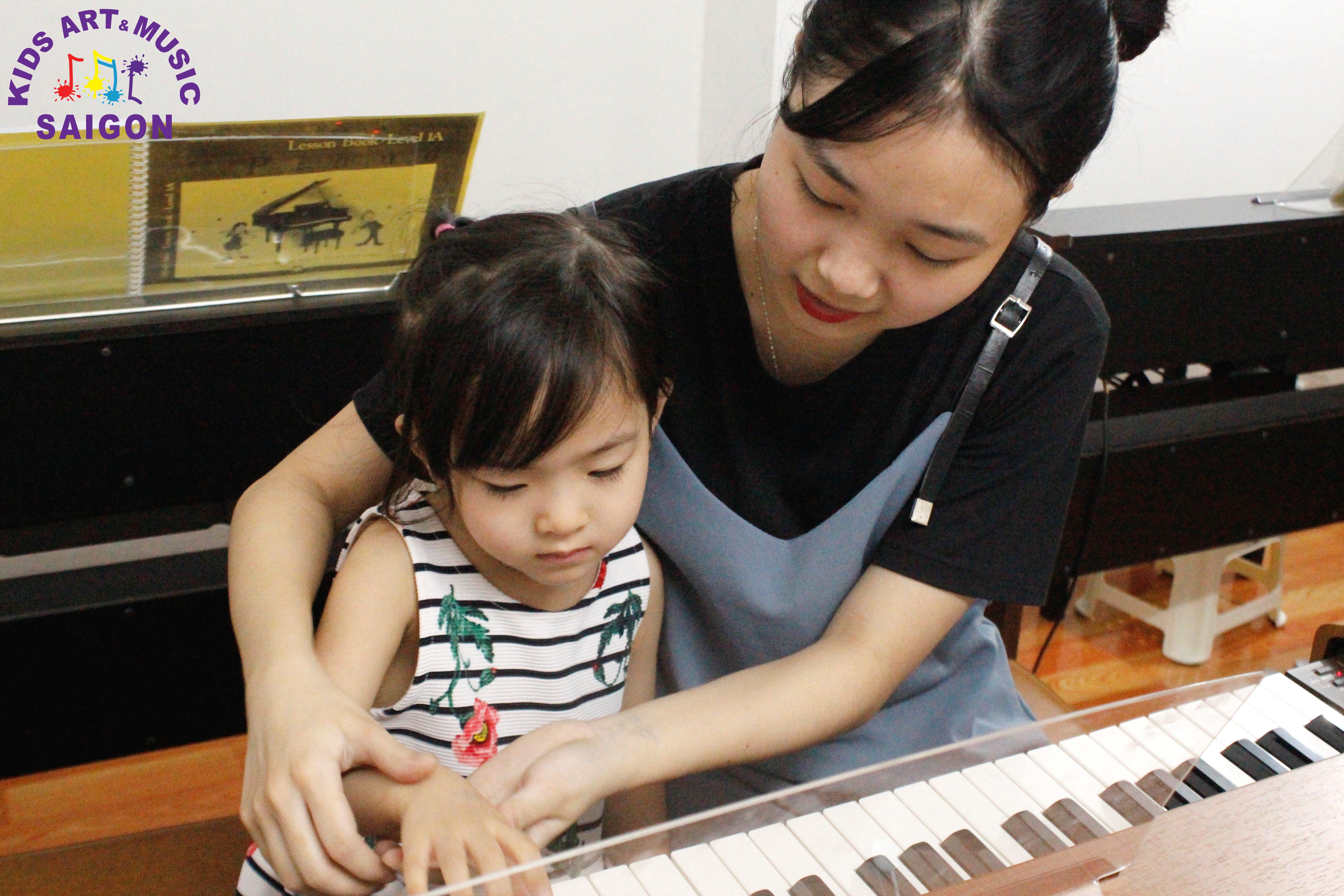 Những lưu ý không thể bỏ qua khi tìm giáo viên dạy piano tại nhà tphcm hình ảnh 1