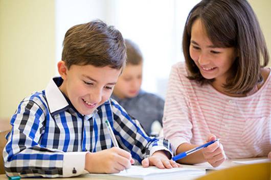 Điểm qua một vài lợi ích của việc tìm kiếm gia sư piano Hà Nội cho bé tại nhà hình ảnh 2