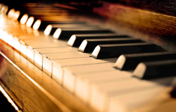 Hãy note lại những điều sau đây nếu bạn đang có ý định tuyển gia sư dạy đàn Piano cho con mình hình ảnh 1 Hãy note lại những điều sau đây nếu bạn đang có ý định tuyển gia sư dạy đàn Piano cho con mình hình ảnh 1