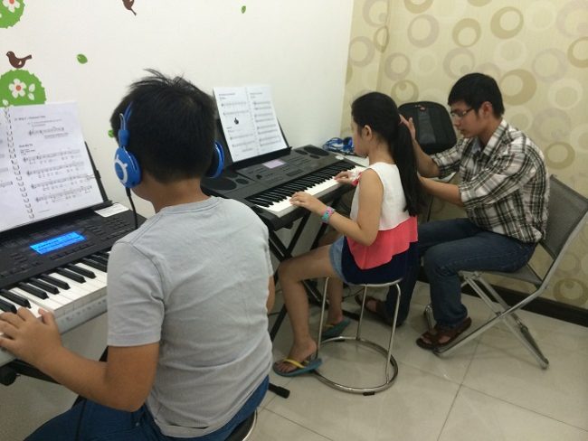 Có nên cho trẻ học tại các lớp dạy đàn piano ở quận 7 tp HCM?