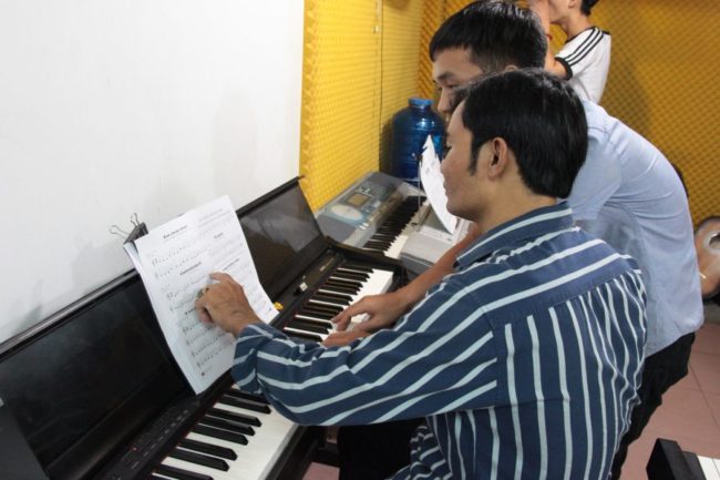 Tuyển chọn giáo viên day dan piano tai nha quan 7 ảnh 2 Tuyển chọn giáo viên day dan piano tai nha quan 7 ảnh 2