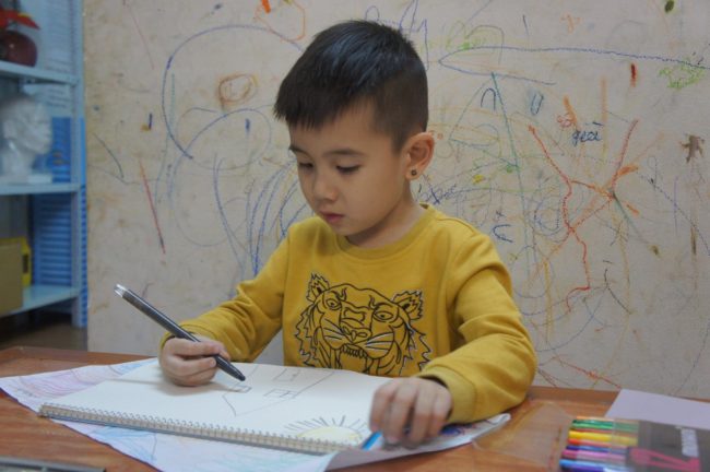 Cho bé tham gia các lớp dạy vẽ tại quận Hoàng Mai Hà Nội có thực sự hữu ích? hình ảnh 2 Cho bé tham gia các lớp dạy vẽ tại quận Hoàng Mai Hà Nội có thực sự hữu ích? hình ảnh 2