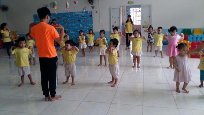 Tại sao nên cho bé tham gia những lớp nhảy aerobic trẻ em ở quận Hoàng Mai Hà Nội?
