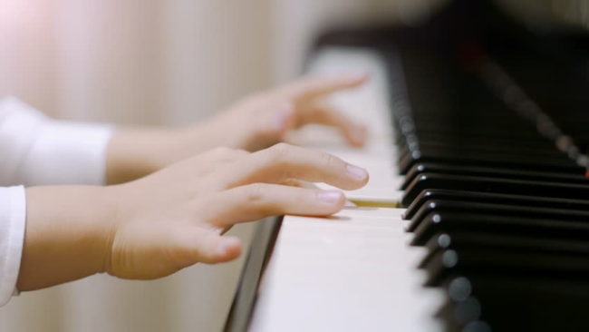 Điều thú vị về việc học piano ở quận 10 tpHCM hình ảnh 3.