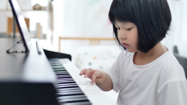 Điểm nổi bật của lớp dạy đàn piano quận 12 hình ảnh 1.
