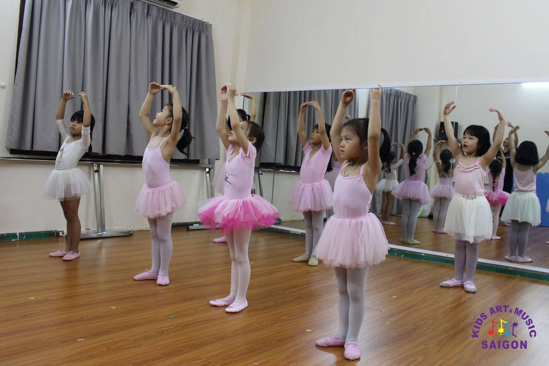 khám phá bí ẩn cơ thể từ việc học múa Ballet hình ảnh 2