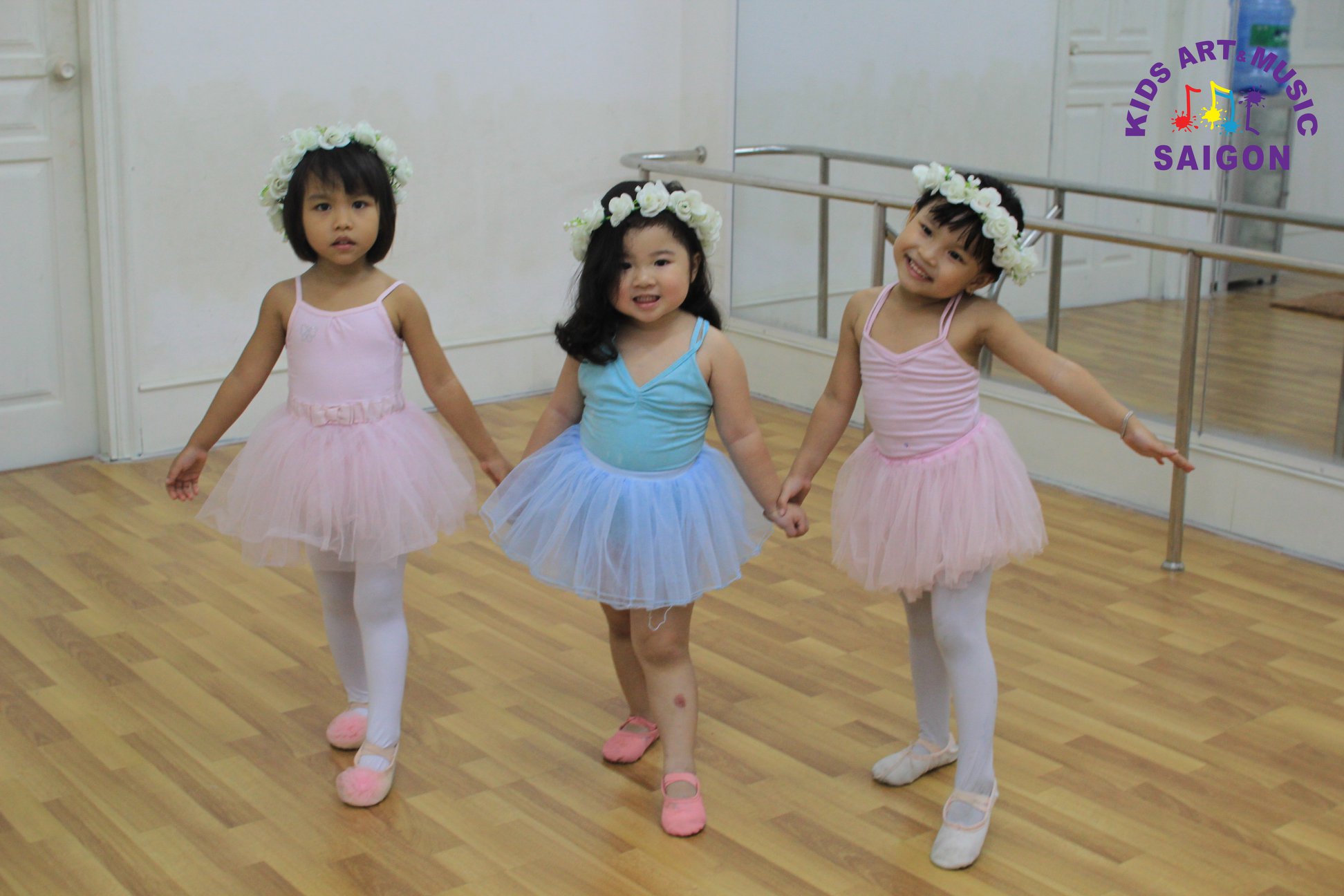 Lớp múa Ballet thiếu nhi mang đến cho bé những lợi ích gì? hình ảnh 4
