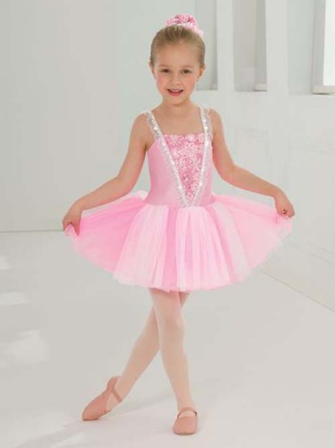 Mách nhỏ ba mẹ cách lựa chọn đầm múa ballet cho bé
