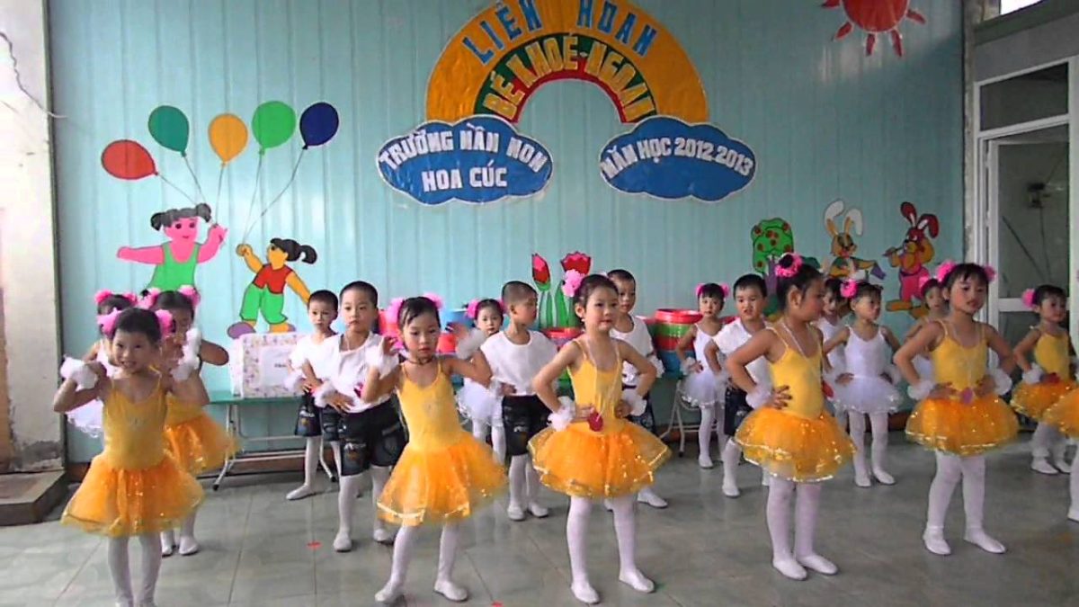 Bật mí địa chỉ bán váy múa thiếu nhi cho bé