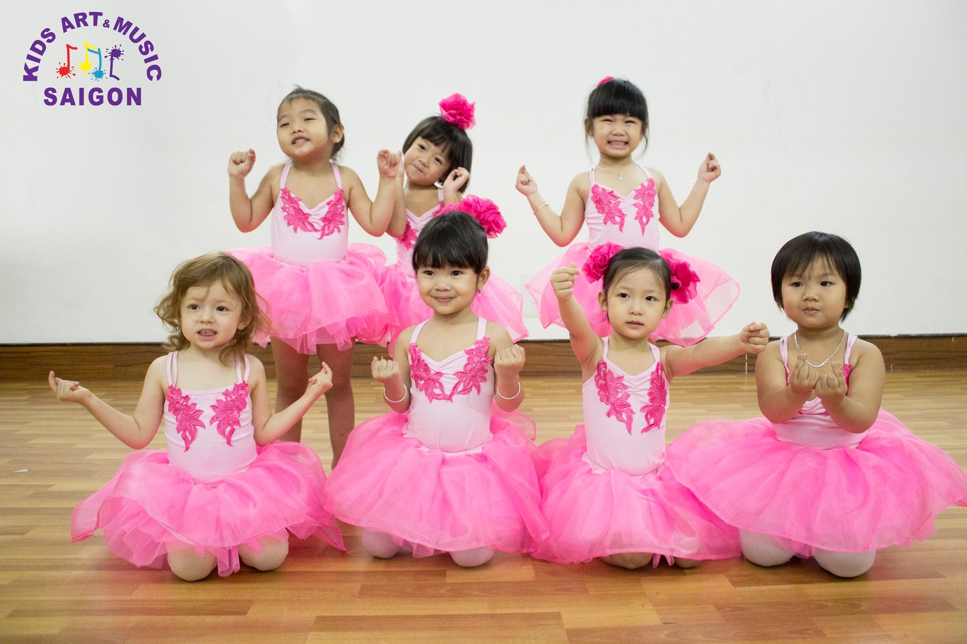 Ballet là gì? Ưu, nhược điểm của múa ballet là gì? - hình ảnh 4 Ballet là gì? Ưu, nhược điểm của múa ballet là gì? - hình ảnh 4