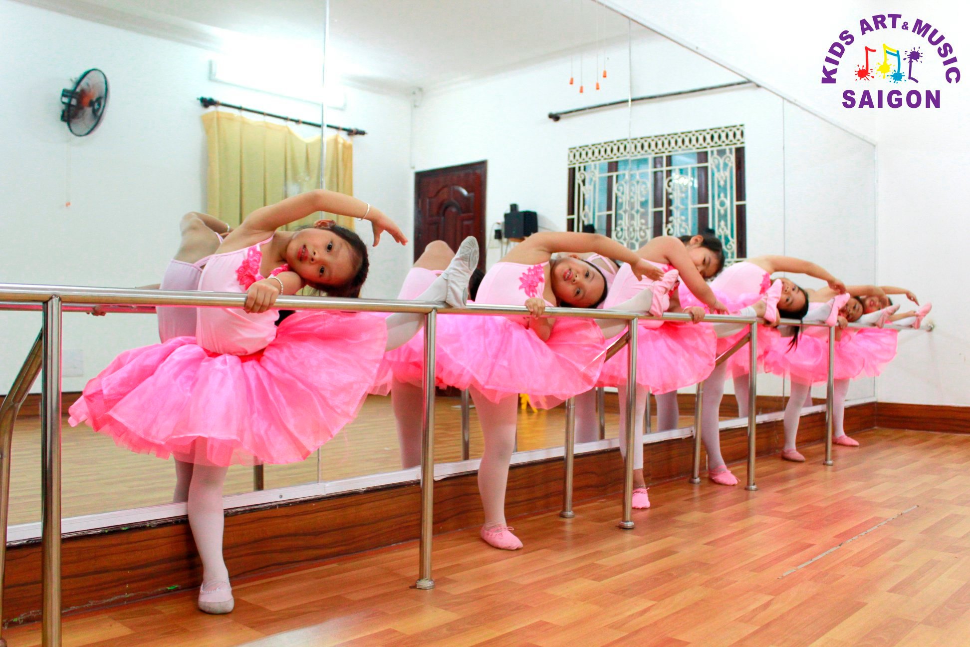 Top 3 trung tâm dạy múa bale cho bé tốt nhất tại TPHCM - hình ảnh 2 Top 3 trung tâm dạy múa bale cho bé tốt nhất tại TPHCM - hình ảnh 2