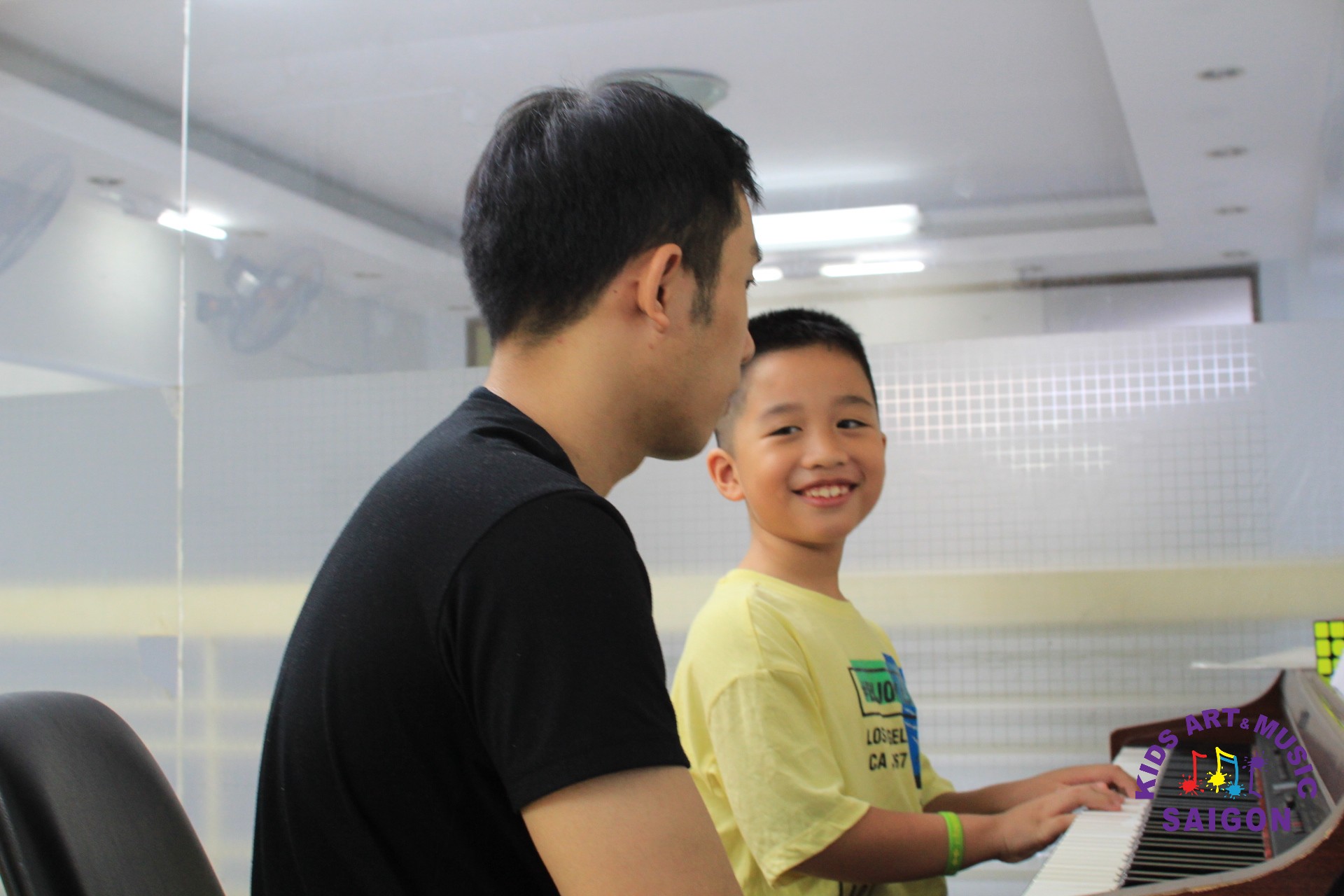 Tìm kiếm trung tâm dạy Piano cho bé TP.HCM uy tín - Hình ảnh 2 Tìm kiếm trung tâm dạy Piano cho bé TP.HCM uy tín - Hình ảnh 2