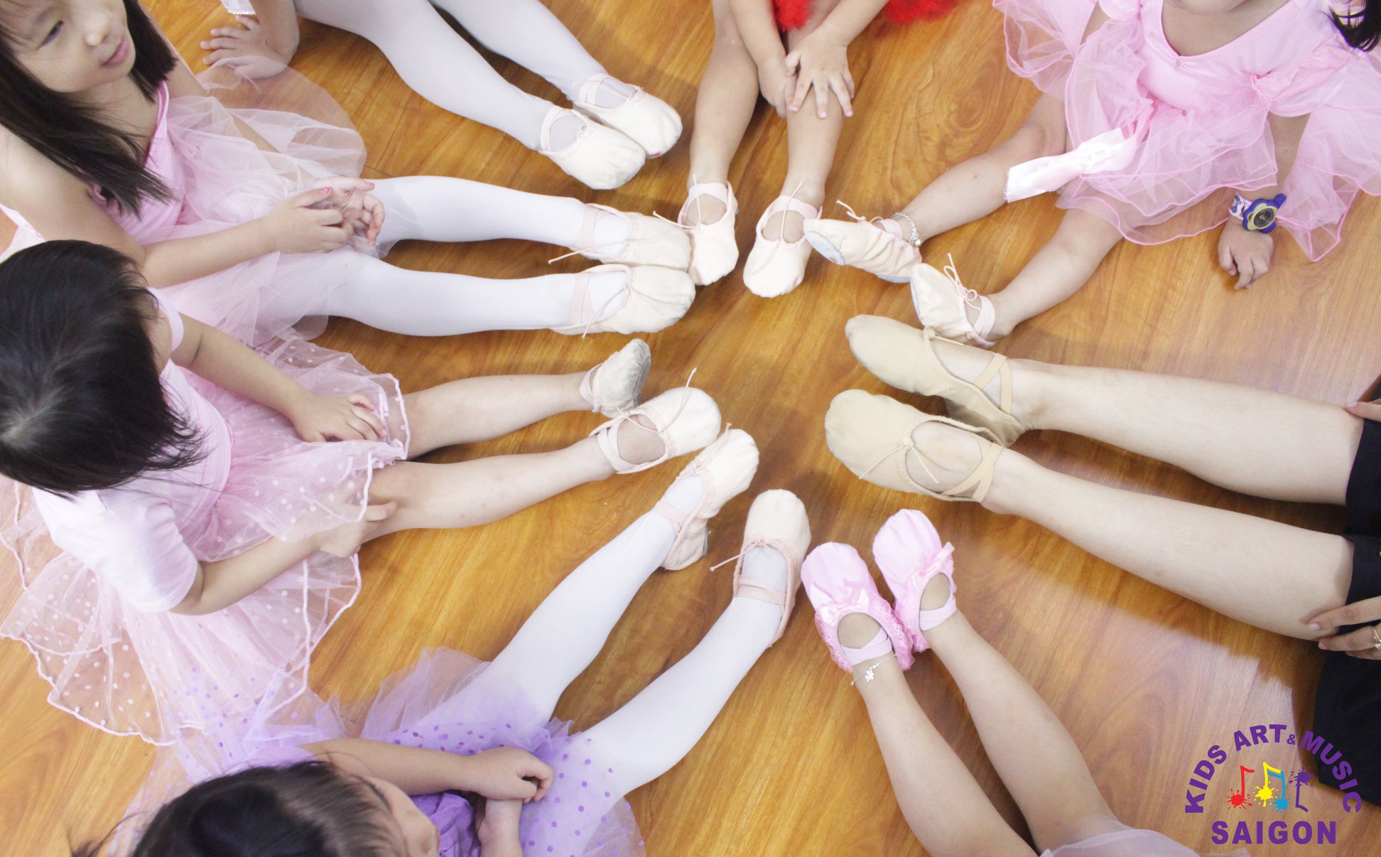 Có gì tại lớp học múa ballet cho bé ở Hà Nội? - hình ảnh 1 Có gì tại lớp học múa ballet cho bé ở Hà Nội? - hình ảnh 1