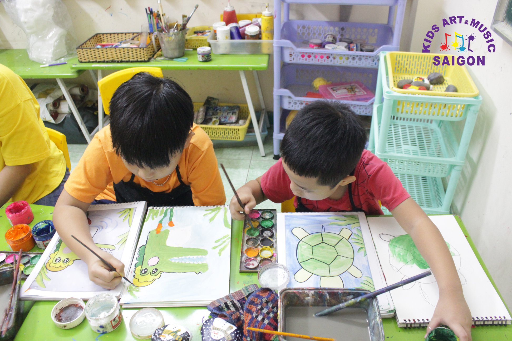 Bí quyết dạy vẽ trẻ em bằng màu nước tuyệt đẹp - hình ảnh 5