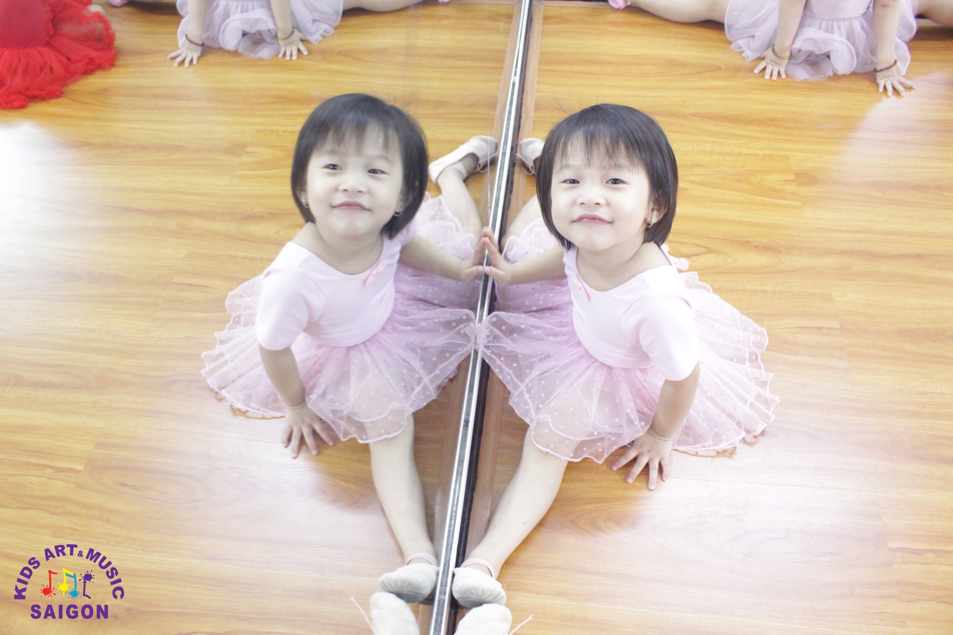 Ba mẹ cần lưu ý điều gì khi chọn lớp múa ballet cho bé? - hình ảnh 1 Ba mẹ cần lưu ý điều gì khi chọn lớp múa ballet cho bé? - hình ảnh 1