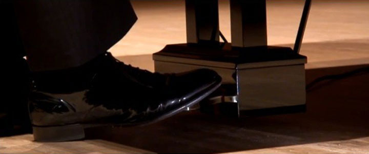 Hướng dẫn đàn piano: Cách sử dụng bàn đạp ( Pedal Piano)