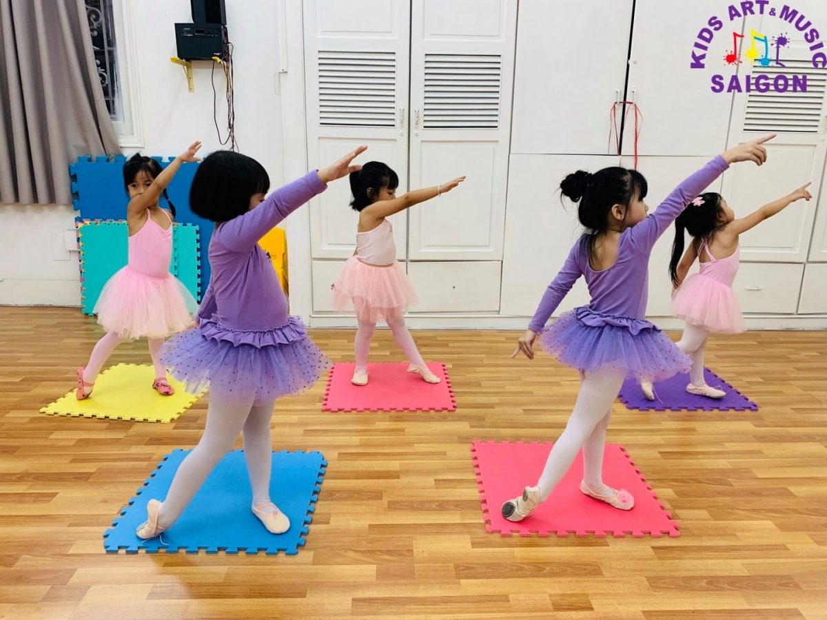 CÁC LỚP HỌC NĂNG KHIẾU NĂM 2024 TẠI TRUNG TÂM KIDS ART & MUSIC SAIGON